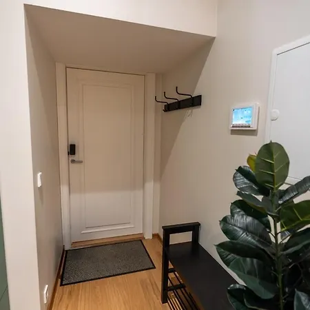 Apartment Vallikraavi With Sauna Tartu